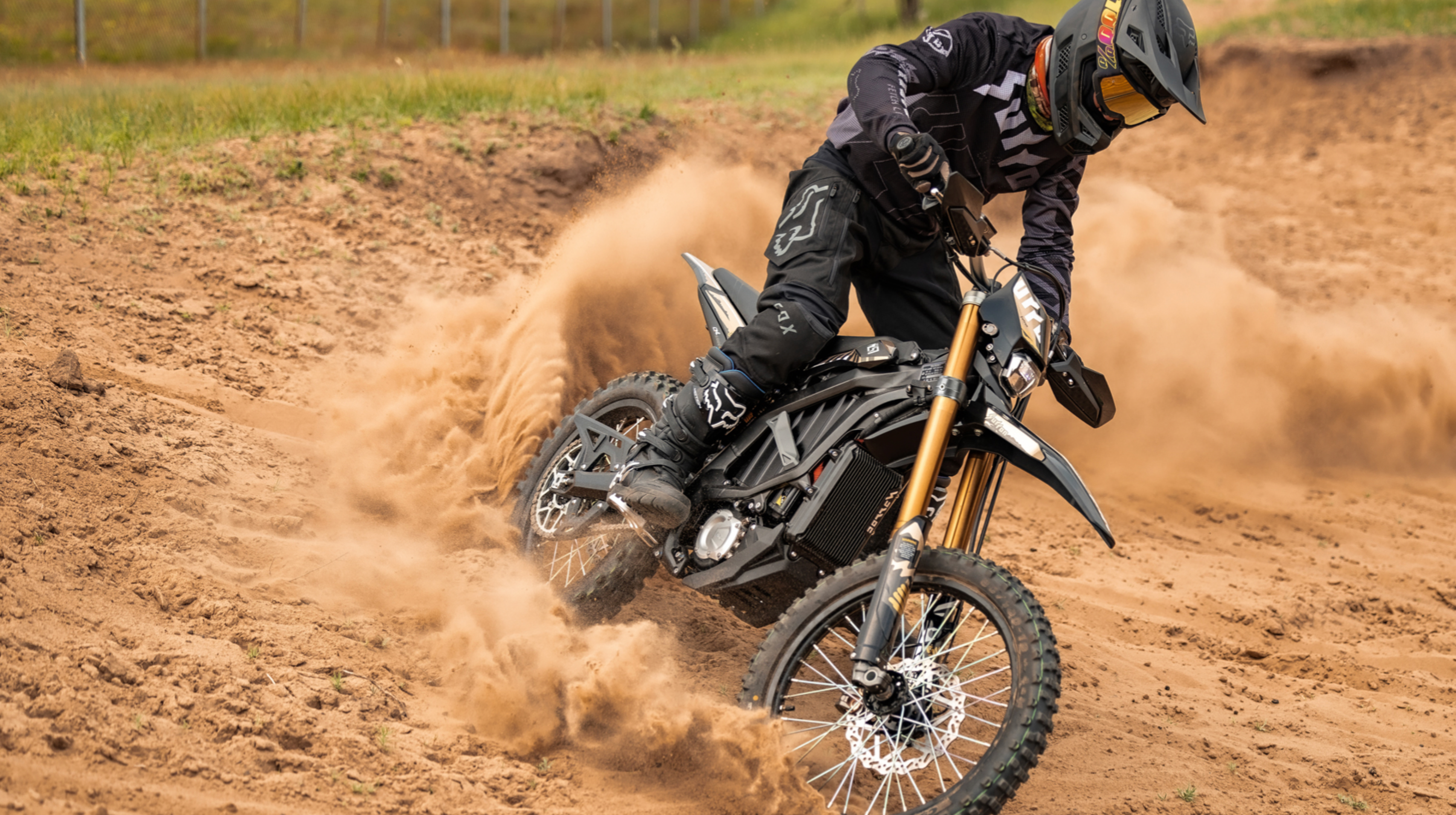 Suron Ultra Bee HP 2025