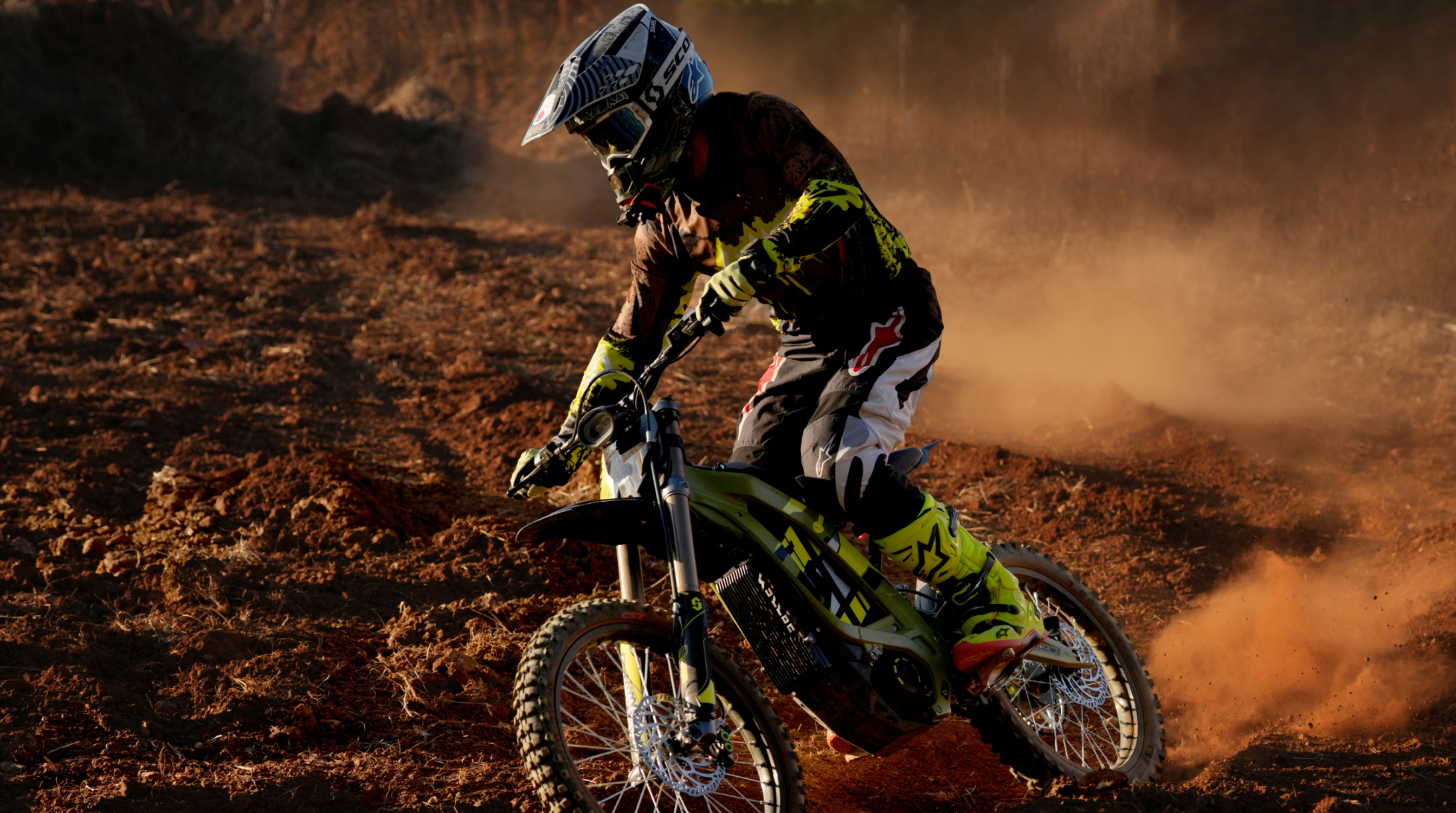 Suron Light Bee X (LBX) 2025